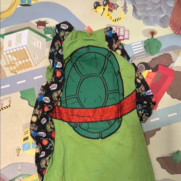 TMNT Costume with Green and Red Accents - Picture 2 of 5